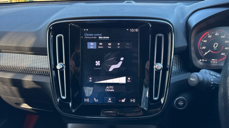 Volvo Xc40 2.0 T4 R DESIGN Pro 5dr AWD Geartronic Petrol Estate